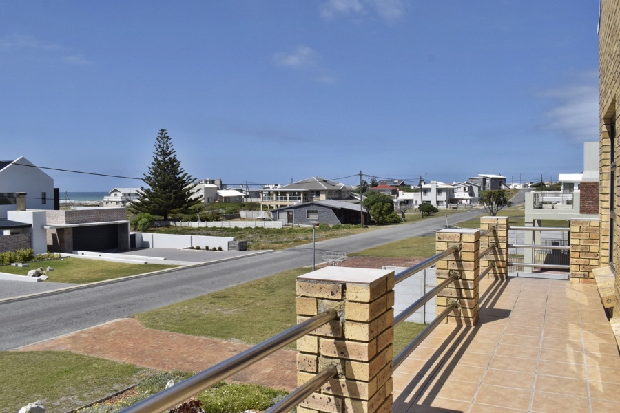 2 Bedroom Property for Sale in Struisbaai Western Cape